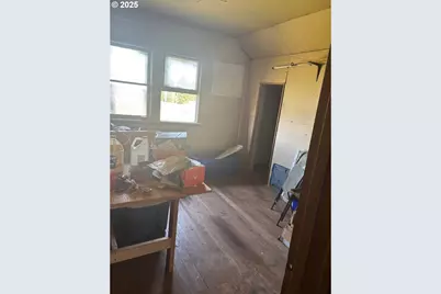 83354 N Pacific Hwy, Creswell, OR 97426 - Photo 17