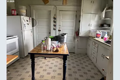 83354 N Pacific Hwy, Creswell, OR 97426 - Photo 9