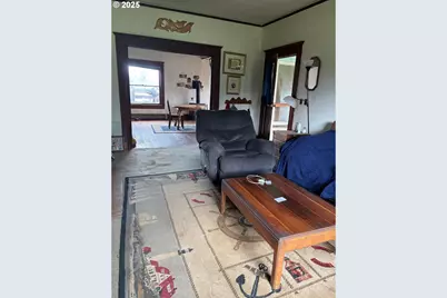 83354 N Pacific Hwy, Creswell, OR 97426 - Photo 15