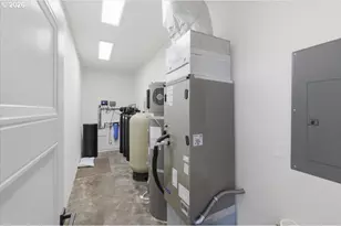 6629 Pony Pl, Salem, OR 97317 - Photo 33