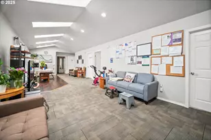 11901 SE Powell Blvd, Portland, OR 97266 - Photo 7