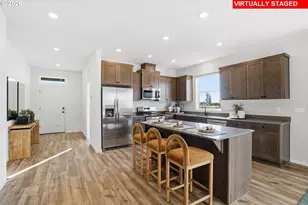 429 NE Hunter Dr, Estacada, OR 97023 - Photo 5