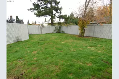 4016 45th Ave NE, Salem, OR 97305 - Photo 15