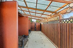 1625 S Bertelsen Rd, Eugene, OR 97402 - Photo 29