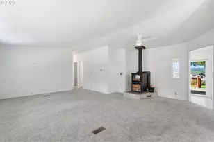 11661 SW Spring Hill Rd, Gaston, OR 97119 - Photo 7