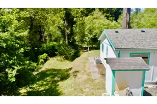 1020 Winchuck, Brookings, OR 97415 - Photo 9