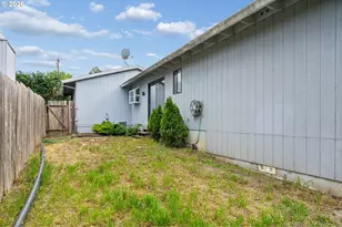 11037 SW 61st Ave, Portland, OR 97219 - Photo 27
