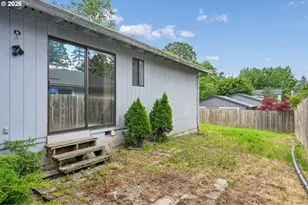 11037 SW 61st Ave, Portland, OR 97219 - Photo 23