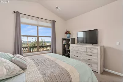 1565 NE Heaven St, Estacada, OR 97023 - Photo 23