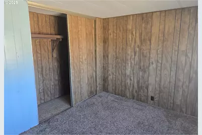 100120 Highway 97, Chemult, OR 97731 - Photo 17