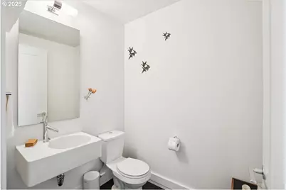 311 NW 12th Ave #704, Portland, OR 97209 - Photo 41