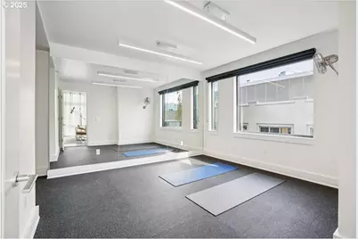 311 NW 12th Ave #704, Portland, OR 97209 - Photo 29