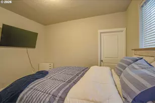10409 NE 63rd Cir, Vancouver, WA 98662 - Photo 9
