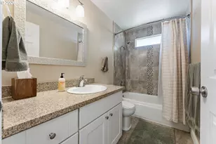 8315 SW La Mancha Ct, Portland, OR 97224 - Photo 13