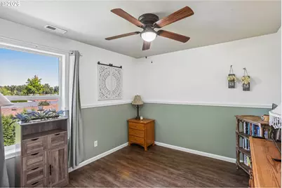 1641 NW Jeffrey Ct, McMinnville, OR 97128 - Photo 21