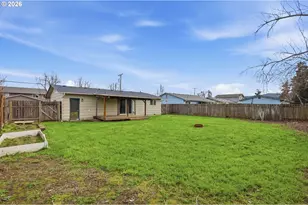 266 40th St, Springfield, OR 97478 - Photo 35