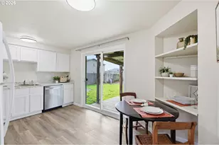 266 40th St, Springfield, OR 97478 - Photo 15