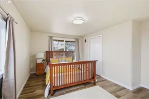 266 40th St, Springfield, OR 97478 - Photo 25