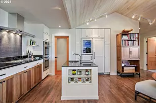 1630 NW Olmar Dr, Grants Pass, OR 97526 - Photo 9