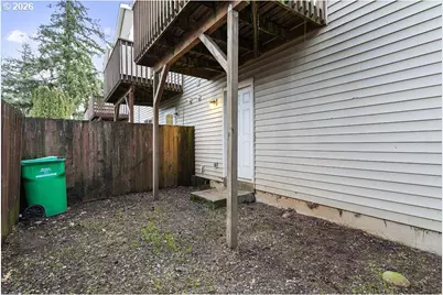 2330 SE Lee Ln, Portland, OR 97233 - Photo 23