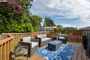 1858 5th St, Astoria, OR 97103 - Photo 23