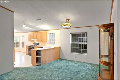 1401 Ellendale #9, Dallas, OR 97338 - Photo 13