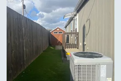 16901 SE Division St #43, Portland, OR 97236 - Photo 13