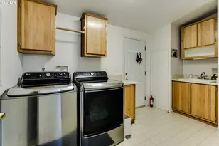 5301 Glenn Ellen Dr, Eugene, OR 97402 - Photo 31