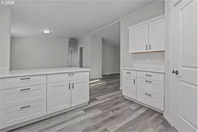 1074 Rodan Ave SE, Salem, OR 97306 - Photo 11