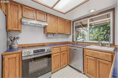 18915 SW Rock Court, Beaverton, OR 97003 - Photo 13