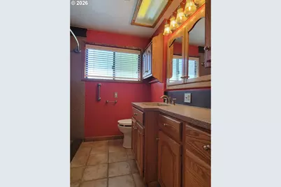 1625 Monterey Ln, Eugene, OR 97401 - Photo 27