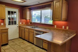 1625 Monterey Ln, Eugene, OR 97401 - Photo 15