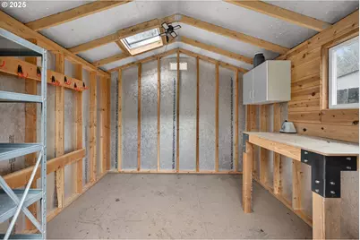 1944 NE Brogden Ct, Hillsboro, OR 97124 - Photo 45