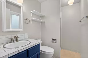 1944 NE Brogden Ct, Hillsboro, OR 97124 - Photo 21