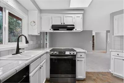 1944 NE Brogden Ct, Hillsboro, OR 97124 - Photo 13