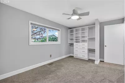 1944 NE Brogden Ct, Hillsboro, OR 97124 - Photo 25