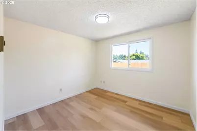 2449 Oak St, North Bend, OR 97459 - Photo 13