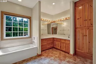 78341 Snauer Ln, Cottage Grove, OR 97424 - Photo 21