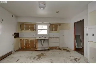 1012 W 12th St, Vancouver, WA 98660 - Photo 13