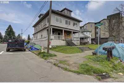 1012 W 12th St, Vancouver, WA 98660 - Photo 1