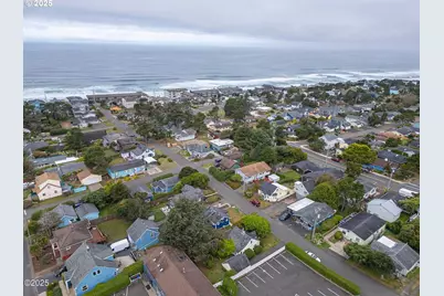 1540 NW 20th St, Lincoln City, OR 97367 - Photo 43