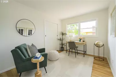 12105 NE Stanton St, Portland, OR 97220 - Photo 13
