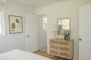 12105 NE Stanton St, Portland, OR 97220 - Photo 19
