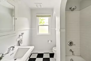4039 NE 76th Ave, Portland, OR 97213 - Photo 11
