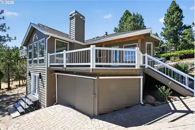 1573 NW City View Dr, Bend, OR 97703 - Photo 3