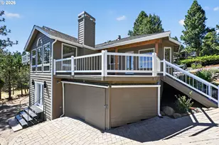 1573 NW City View Dr, Bend, OR 97703 - Photo 3
