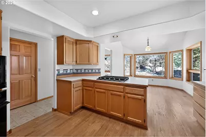 1573 NW City View Dr, Bend, OR 97703 - Photo 25