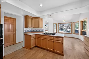 1573 NW City View Dr, Bend, OR 97703 - Photo 25