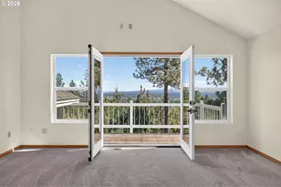 1573 NW City View Dr, Bend, OR 97703 - Photo 13