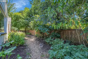 8913 N Seneca St, Portland, OR 97203 - Photo 37